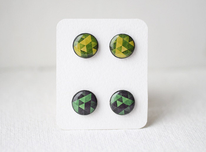 Set of 2 Stud Earrings - Olive and Grass Green - Geometric Triangles - Modern jewelry