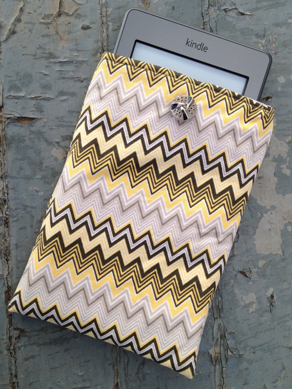 Kindle Case / Kindle Paperwhite Cover / Kindle Fire Case / Kobo / Nook sleeve: yellow and gray chevron