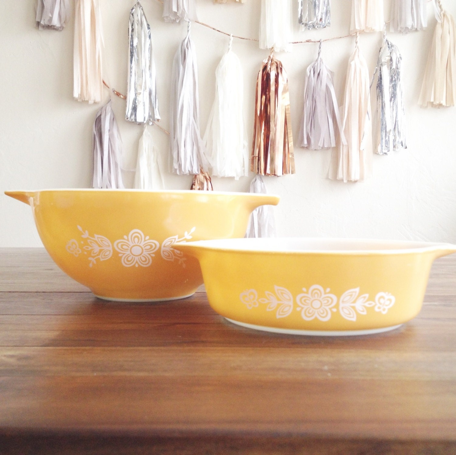 Pyrex Gold Butterfly Bowl Set