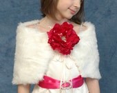 Short faux fur capelet shrug for flower girl dress.  Sizes 1T - 10. shrug wrap white ivory cream custom all sizes