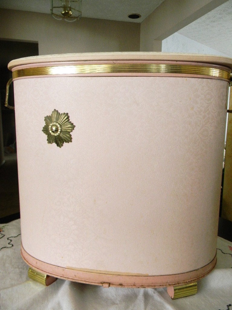 Pink Wicker Clothes Hamper Vintage Shabby Chic Storage Chest Ornate Padded