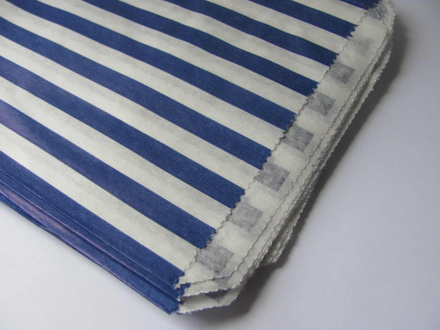 100 Paper Favor Bags - Navy Blue & White Stripes - 5 x 7" - Candy / Treats / Merchandise - 5x7 - Medium - Food-Safe Packaging - No Holes