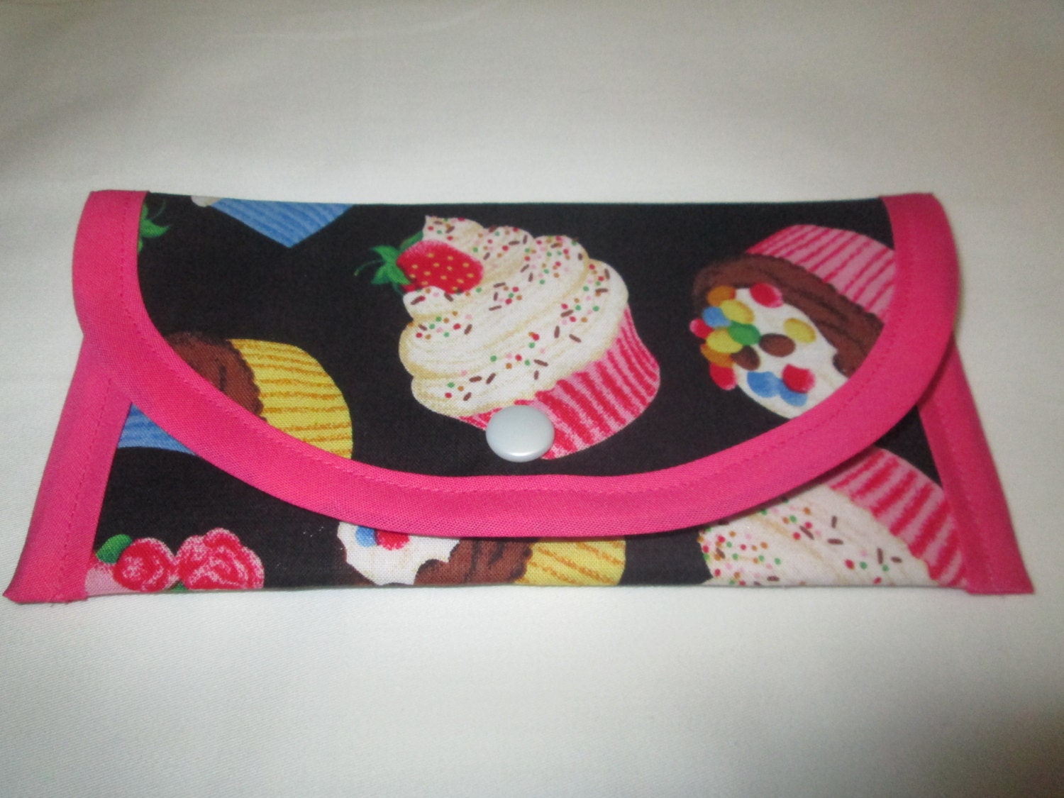 Cup Cakes dessert, fabric, with SNAP closure Money Wallet, Envelope, Clutch style 7x3 bags & Purses