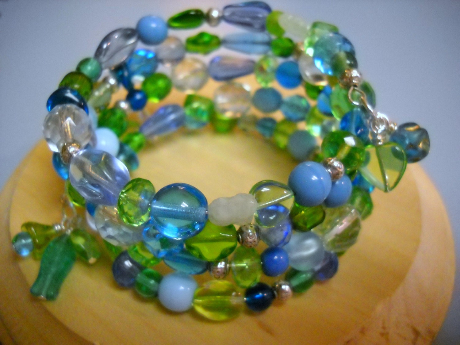 SEA BREEZE Beaded Memory Wire BRACELET