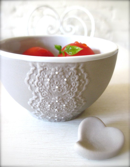 Cool Gray Porcelain Lace Bowl with Heart Cutlery Rest Set -Hideminy Lace Series