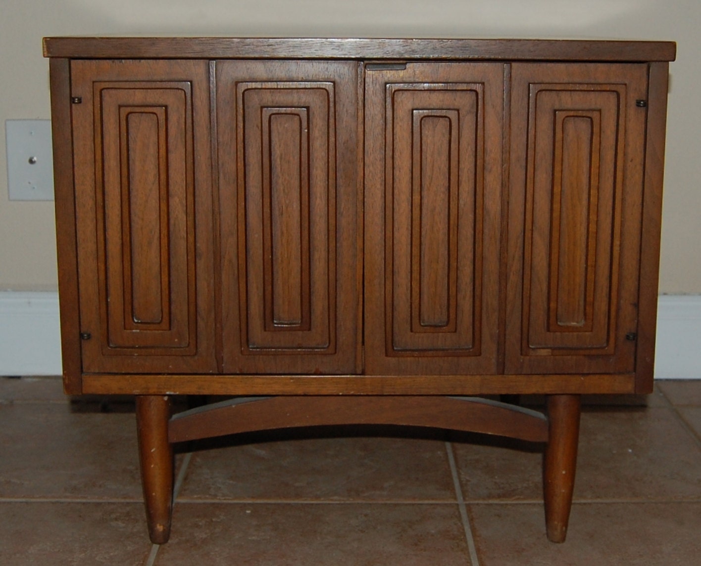Broyhill Sculptra End Table Danish Modern