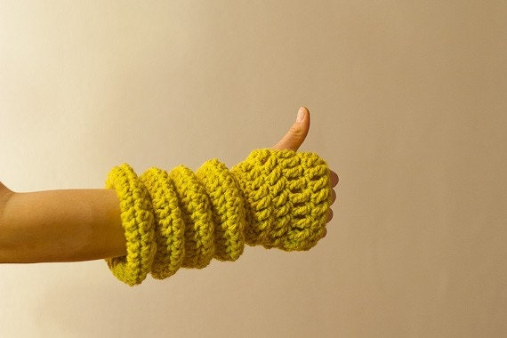 PDF CROCHET PATTERN Gloves Yellow Air Balloon - fingerless mittens colorful mustard thumbs up