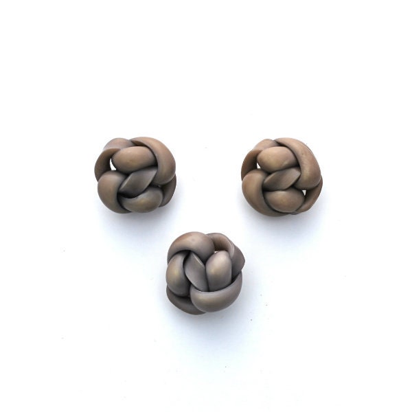 Vintage Buttons Extruded Celluloid Knot Three Taupe Grey 1 Inch
