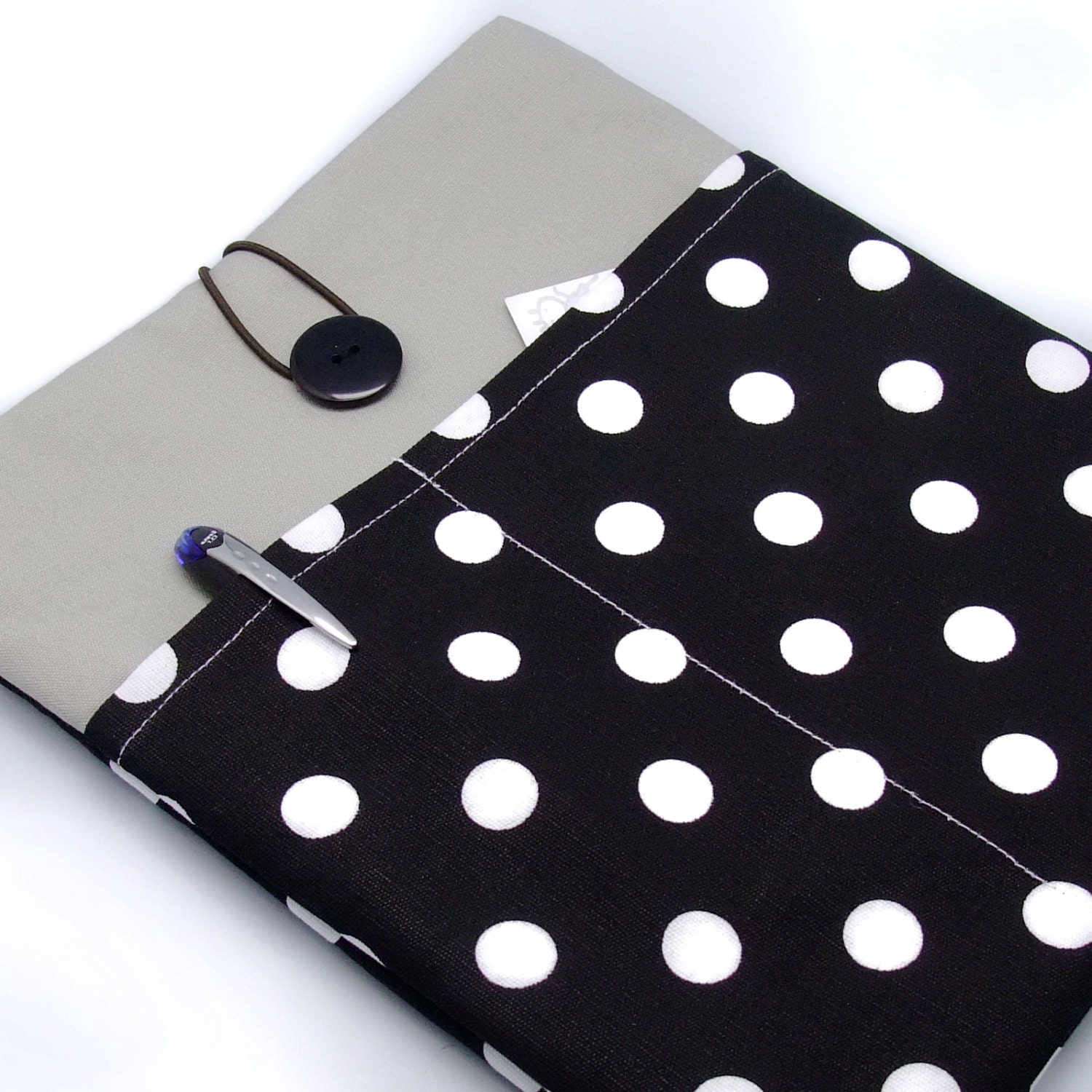 13" Macbook Pro case, Macbook Air cover, Laptop case, tablet sleeve with 2 pockets PADDED - White polka dots on black