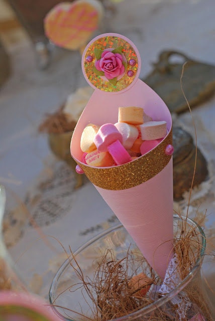 Love Is Golden Kandy Kones