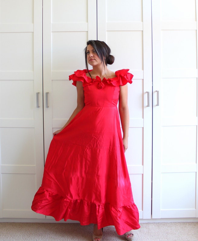 Vintage Dress / Formal Maxi Dress / Red Evening Dress / Ruffle Collar Dress / Prom Dress / size XS Small