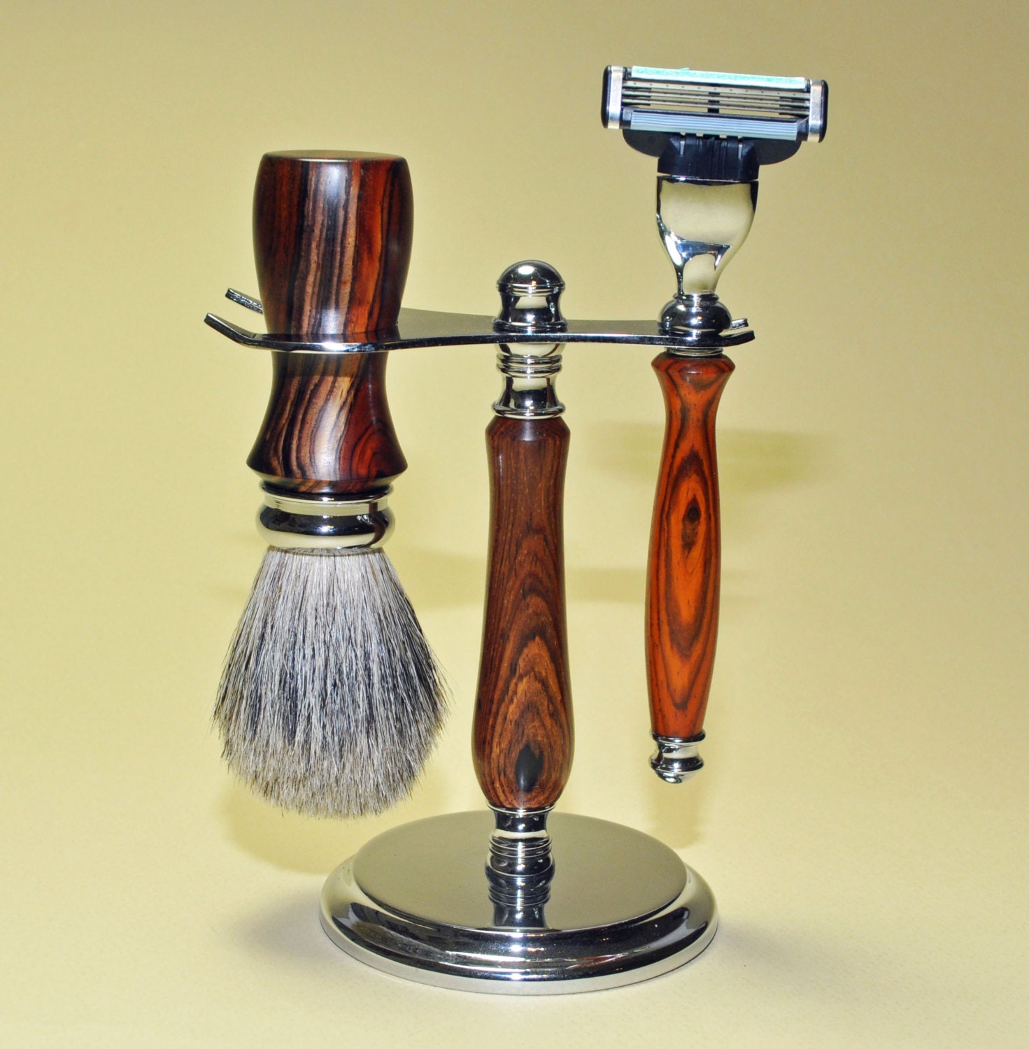 Razor and Brush Shaver Stand Set Fathers Day Sale
