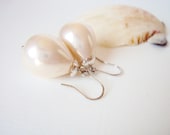 Ivory Pearl Earrings, Girls With a Pearl Earring, Classic Pearl Earrings, Pearl Jewelry, Pearl Drop, Bridal Earrings - BijuBrill