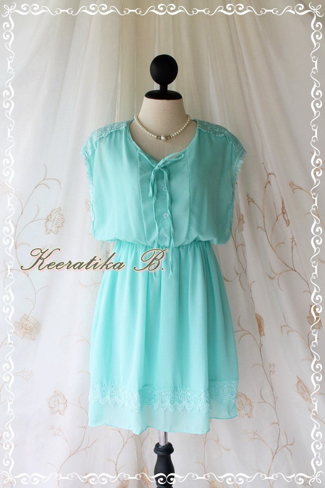 Shining After Rain - Delicate Lady Pastel Dress Mint Blue Color Lace Embroidered Bridesmaid Wedding Party Simply Dress S-M