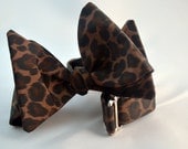 Macall Leopard Print Bow Tie