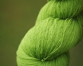 ON SALE KAUNI 100% Wool Yarn, Spring Green, Fingering 1 ply, dk, Mega-Yardage Free Shipping worldwide