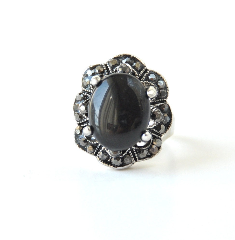 Vintage Ottoman Style Dome Ring with Rhinestones