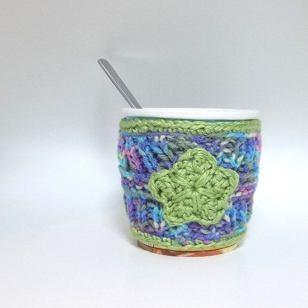 Knit Ice Cream Pint Cozy Pistachio Green Springtime Pastels Crochet Star