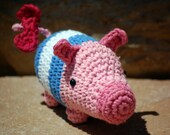 Amigurumi Poogie, Monster Hunter mascot pig character in Memorial Stripes costume