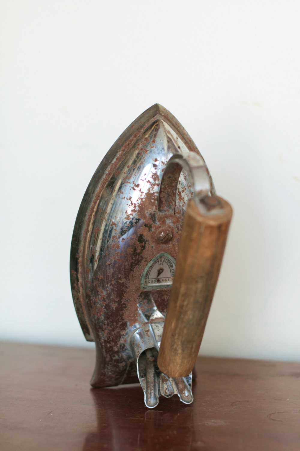 Antique Kwikway Iron