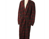 1950s  early 1960s Mens PENDLETON Vintage Plaid Wool Robe. Patch Pockets. Handsome Red, Green, Black and Tan Plaid. Large.