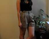 90s Liz Claiborne Khaki Pleated Shorts