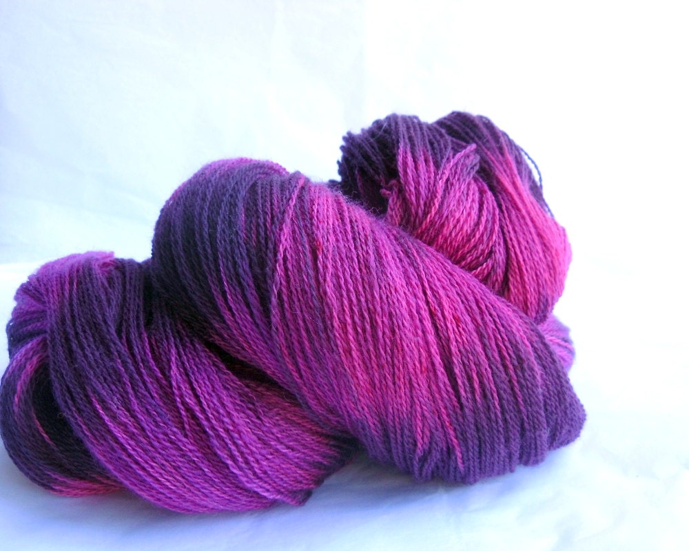 Hand dyed lace yarn, , merino wool, machine washable 100g, charcoal, deep red pink