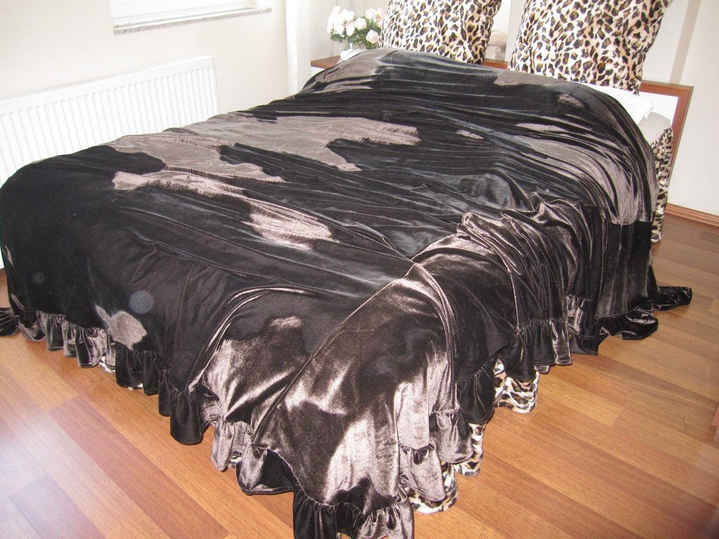 Velvet ruffled bedspread - QUEEN bed cover - 2013 Velvet nomad bedding ...