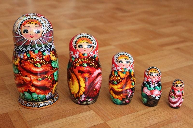 Nesting Dolls With Flowers Matryoshka Stacking dolls in red set of 5