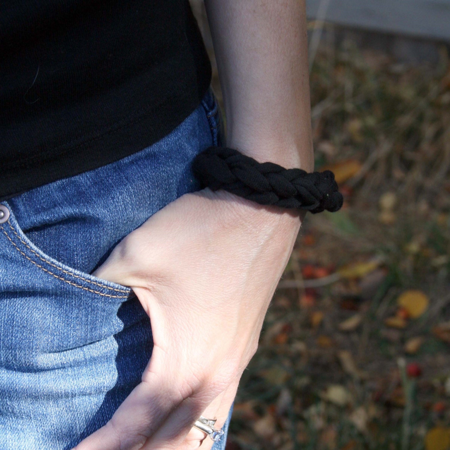 Baby-Friendly 100% Cotton Hand Woven Fabric Bracelet - Black