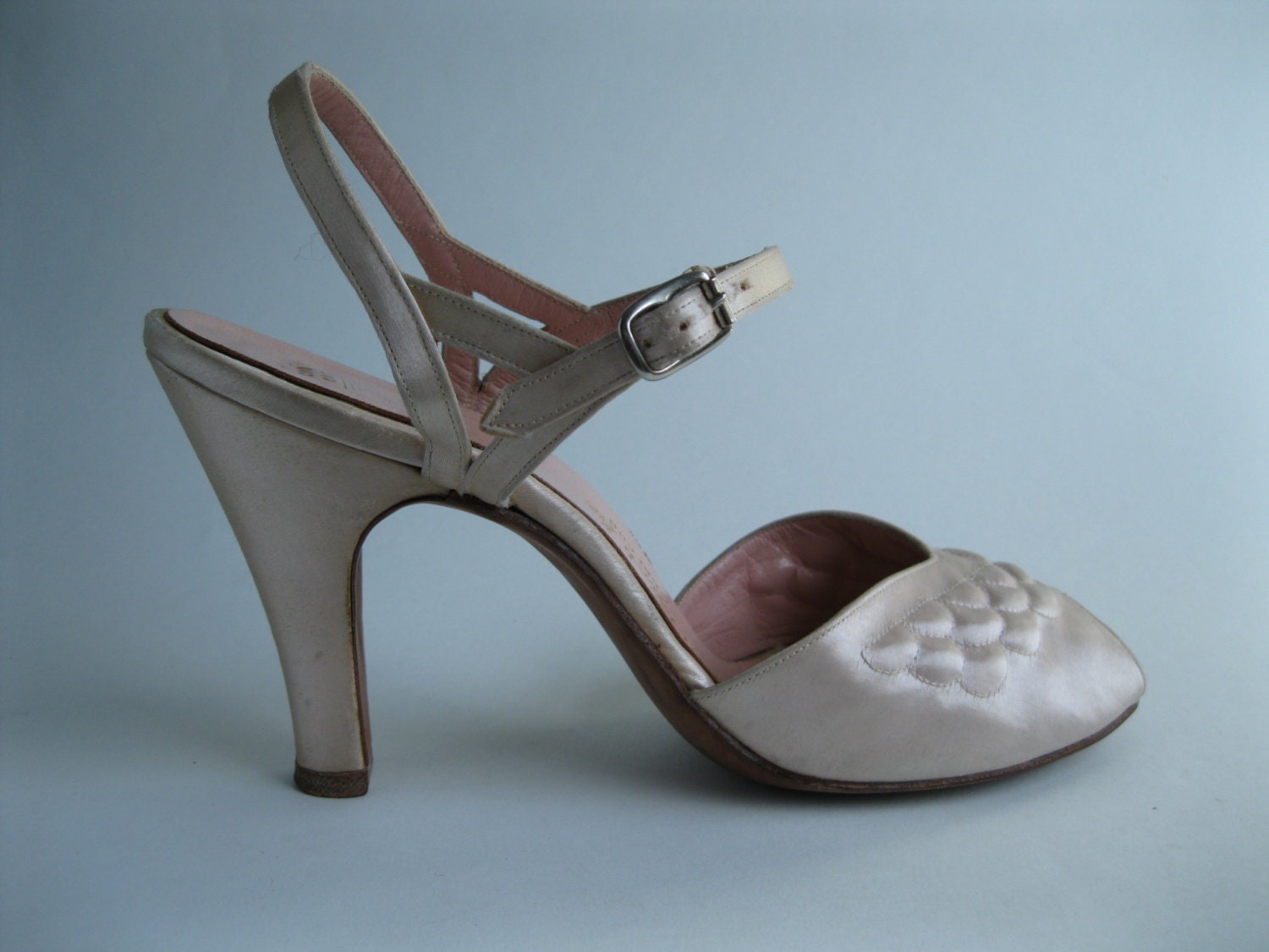 Vintage 1950s Pink Satin Shoes High Heel Peep Toe Ankle Strap Bridal Wedding Fashions Size 7