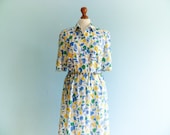 Vintage blue yellow white floral print dress/ day summer dress / buttoned top / pleated skirt / long / medium