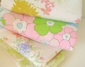 Vintage Fabric stack (4), Quarter sheet, Yardage, Floral, Retro, Percale, Cotton, Novelty Print, Pillowcase, Quilting, Destash, Pastels
