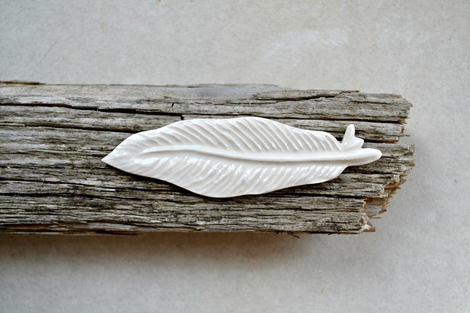 Wild and free - free spirit feather brooch - ceramic clay feather, white, brown boho chic bohemian feather brooch accessory Etsy UK