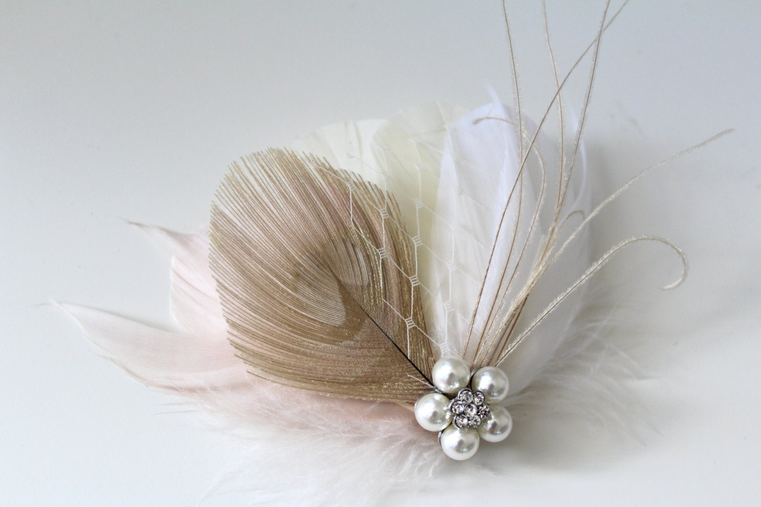 Wedding Bridal White Champagne Blush Ivory Peacock Feather Pearl Rhinestone Jewel Veiling Hair Clip Fascinator Accessory
