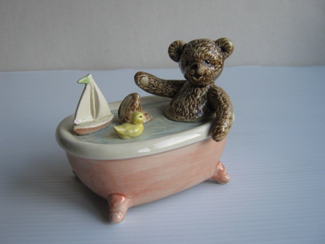 Vintage 1960s Music Box Gibson Greetings, Inc. Otagiri Japan Teddy Bear in Bath Tub Plays My Favorite Things