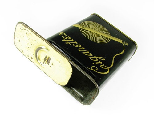 Vintage Art Deco Cigarette Case / Gatsby Style Cigarette Case / Black Cigarette Case - Le Cas de Cigarettes.