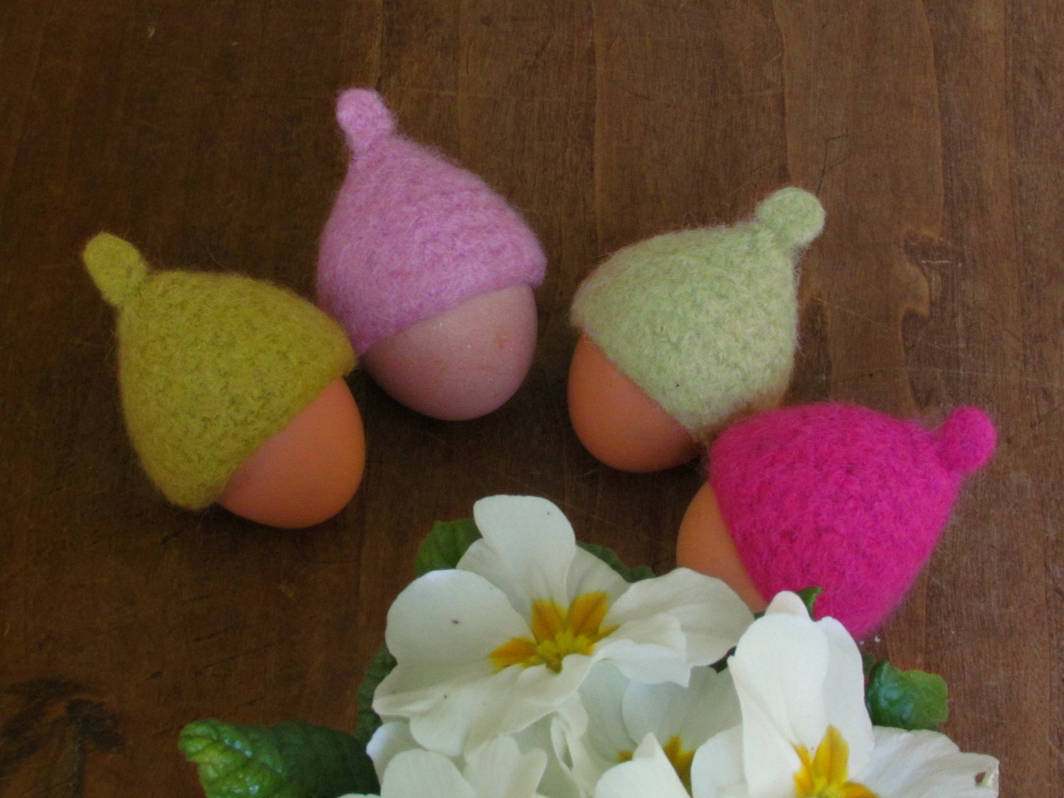 Egg cozy for Easter  - Pink and green pastel - felted acorn cap - Set of four - Cozy gift - table decor