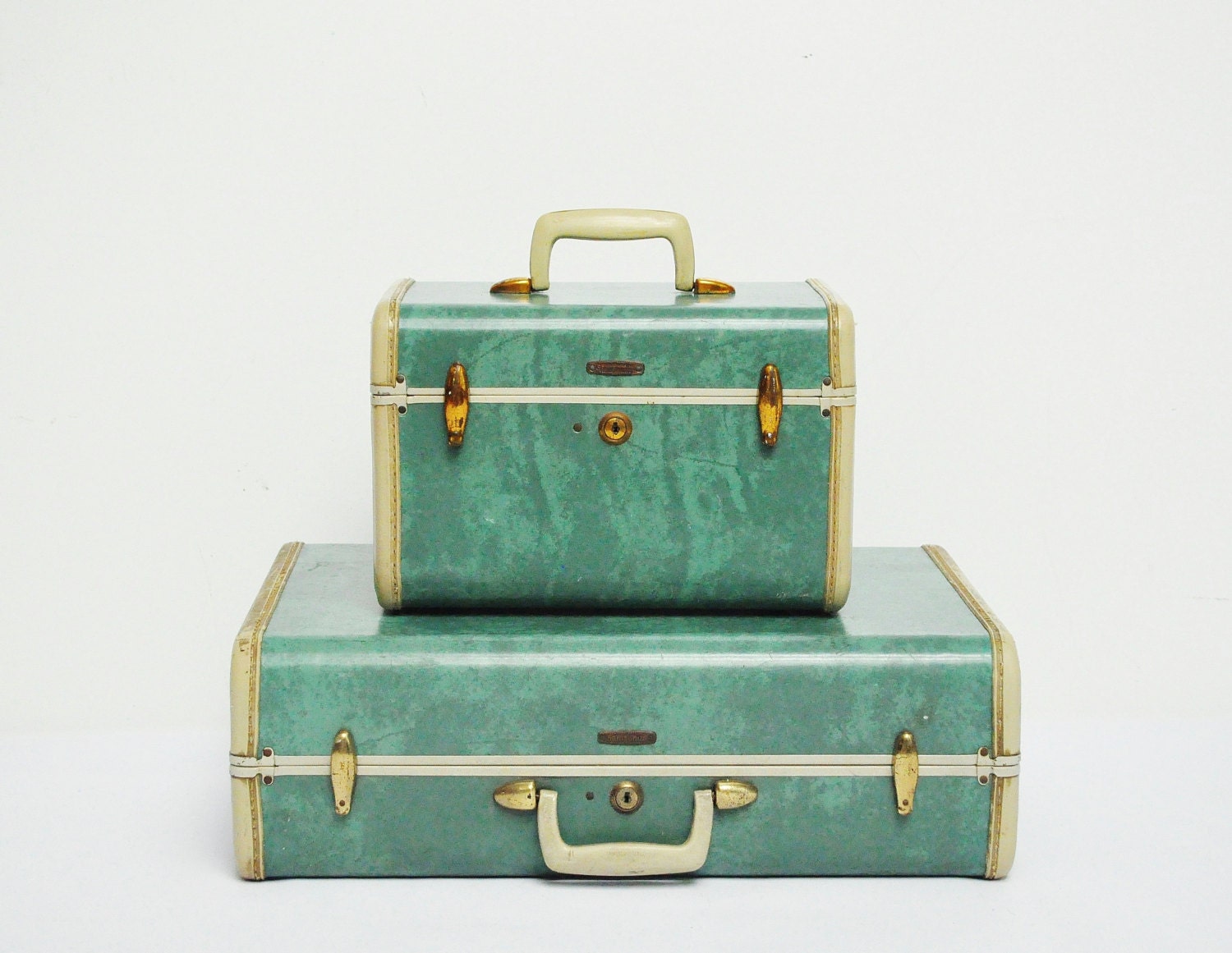 Sea Foam Green Samsonite Suitcase and Train Case Set