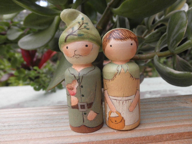 PEG DOLLS Wooden Toy -Shelf Sitter Set Hand Painted Gnome Couple No. 2