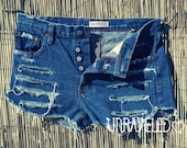 Ripped High Waisted Levis 501s (MEDIUM)