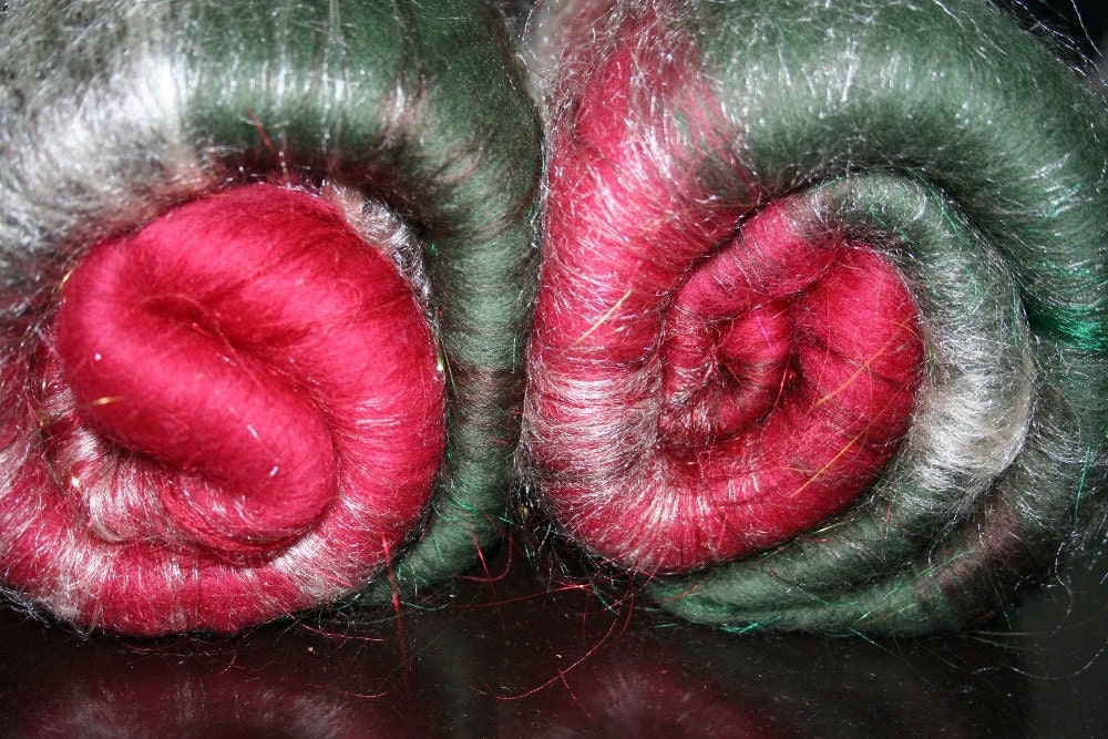 Batt Merino Bamboo Sari Silk Angelina Repeatable Colorway 1.46 oz 42g Ready to Ship International - Yuletide