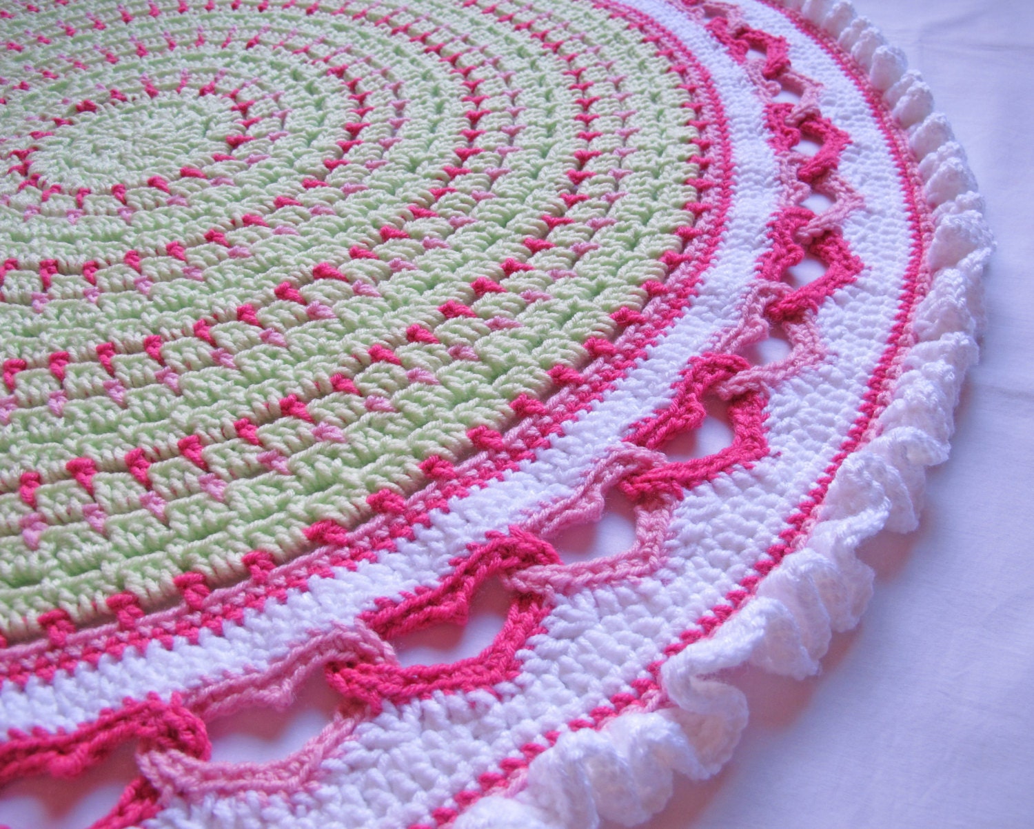 CROCHET PATTERN - Baby Love - a round baby blanket with linked hearts and a ruffled edge - Instant PDF Download