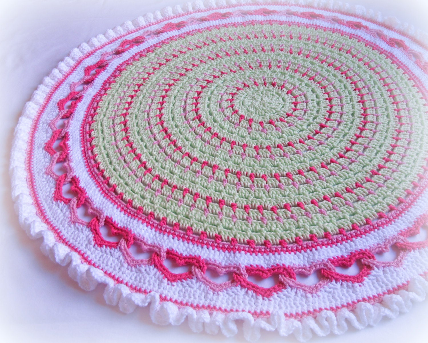 CROCHET PATTERN - Baby Love - a round baby blanket with linked hearts and a ruffled edge - Instant PDF Download