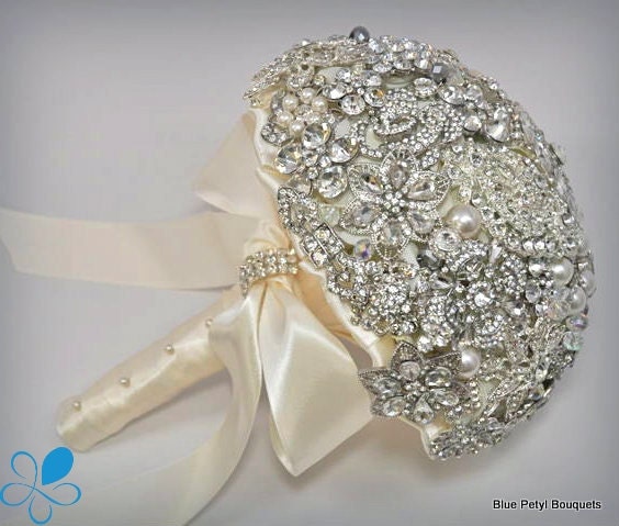 FULL PRICE (not a deposit) SMALL Diamante Brooch Bouquet - by Blue Petyl - Bridal Bouquet - Wedding Bouquet
