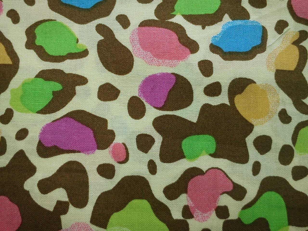 Colorful leopard prints, pale butter yellow, fat quarter, pure cotton fabric