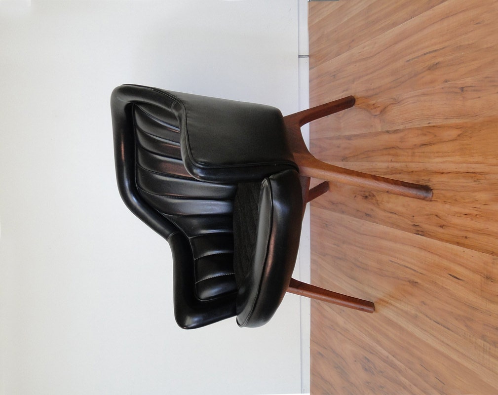 RESERVED-Mid Century Modern Saarinen Style Black Vinyl Chair with Wooden Legs