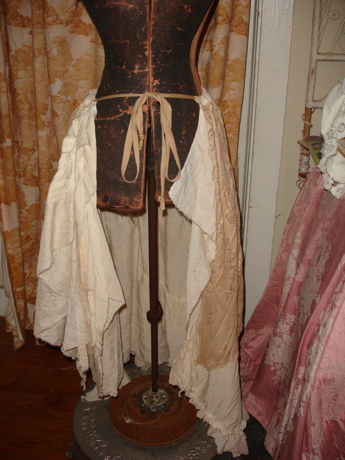 PRAIRIE BUSTLE SKIRT.....large to 2x
