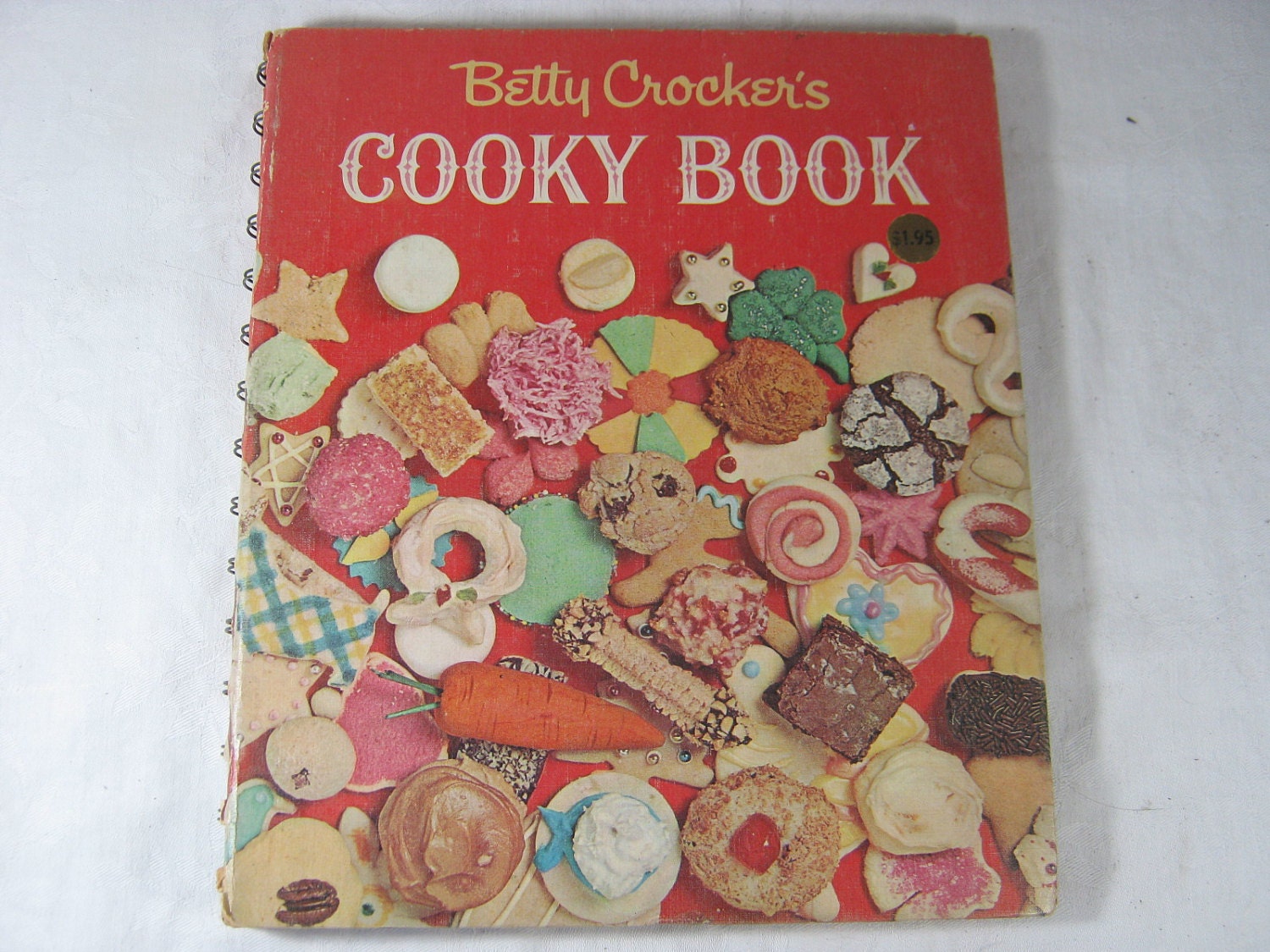 Vintage Betty Crocker Cooky Book First Edition First Printing 1963 Spiral Binder