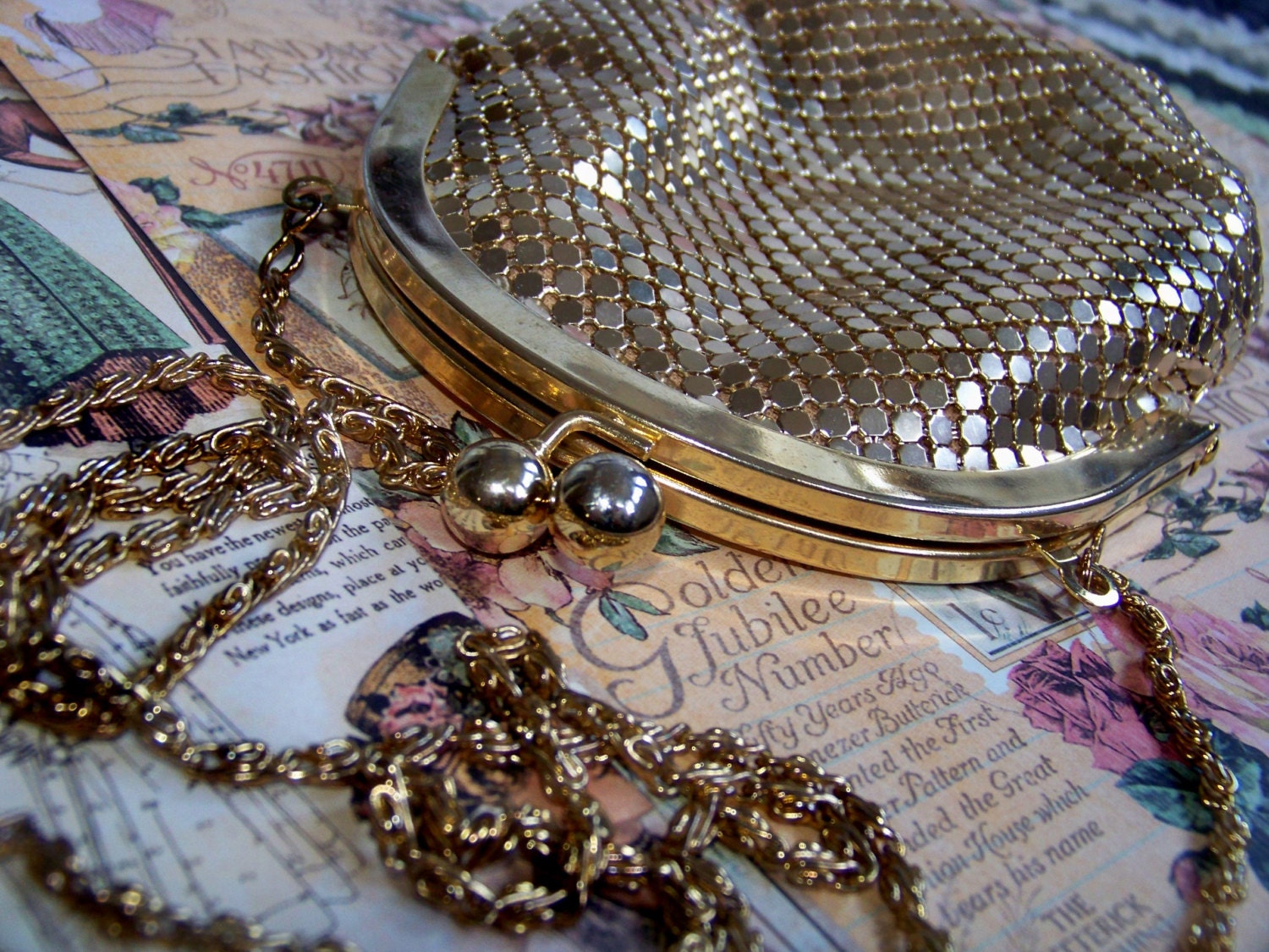 Vintage Small 1950's Gold Mesh Cluch Evening  Purse